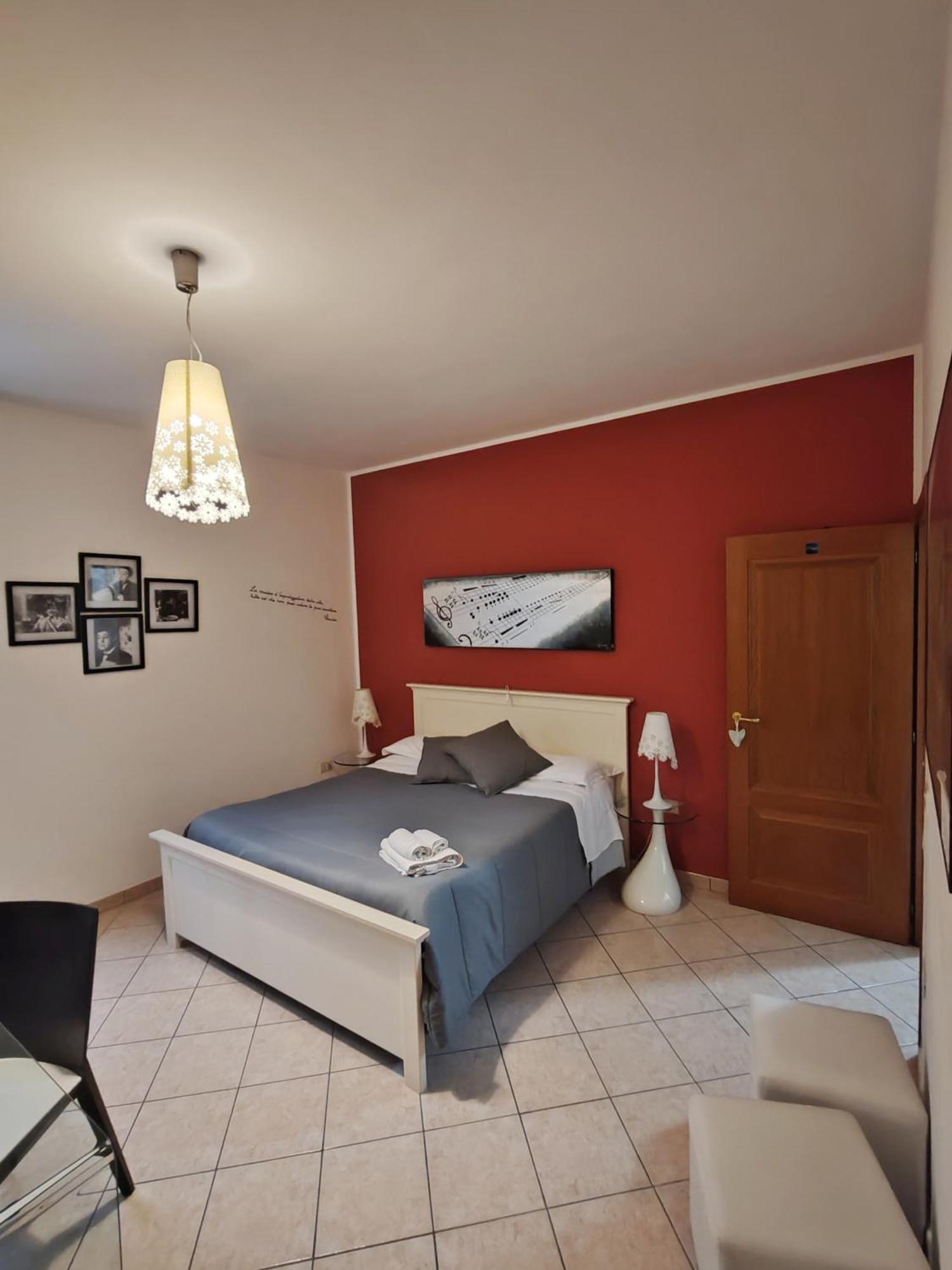 B&B A Casa Di Mael San Costanzo Buitenkant foto