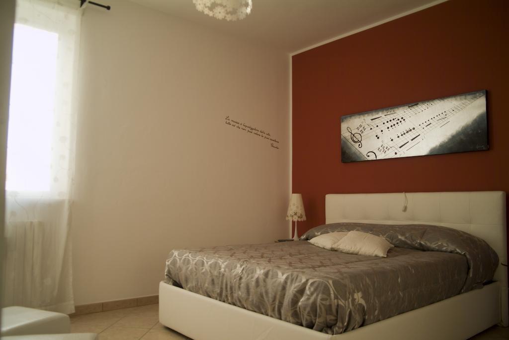 B&B A Casa Di Mael San Costanzo Buitenkant foto