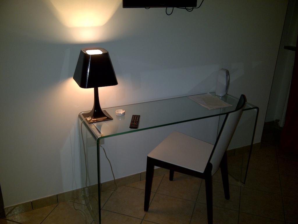 B&B A Casa Di Mael San Costanzo Buitenkant foto