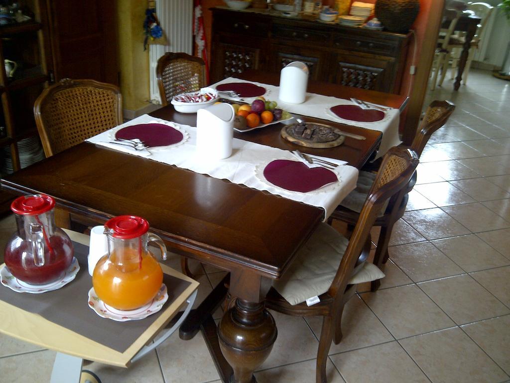 B&B A Casa Di Mael San Costanzo Buitenkant foto