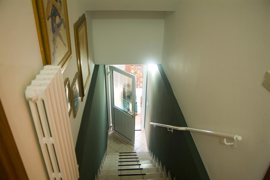 B&B A Casa Di Mael San Costanzo Buitenkant foto